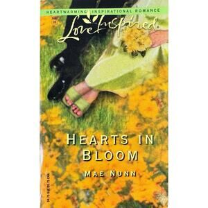 Hearts in Bloom by Mae Nunn (Paperback)